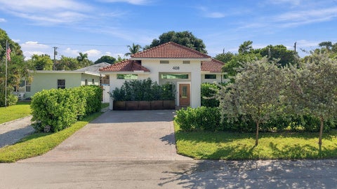 Tiny photo for 408 NE 23RD Avenue, Pompano Beach, FL 33062 (MLS # B26086027)