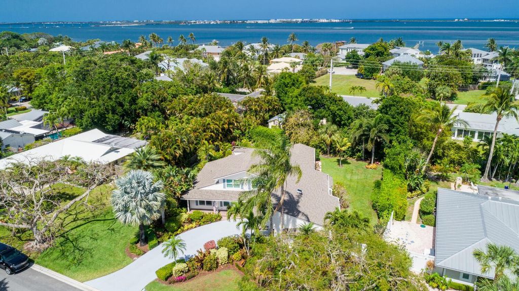 Photo of 7 Lantana Lane, Sewalls Point, FL 34996 (MLS # R11112057)