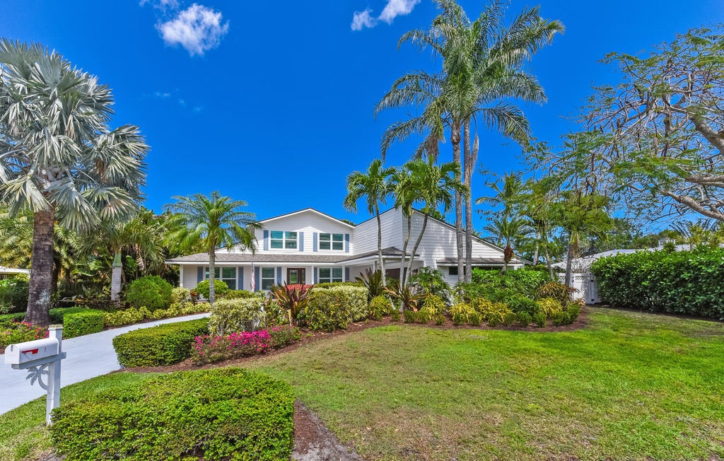 Photo of 7 Lantana Lane, Sewalls Point, FL 34996 (MLS # R11112057)