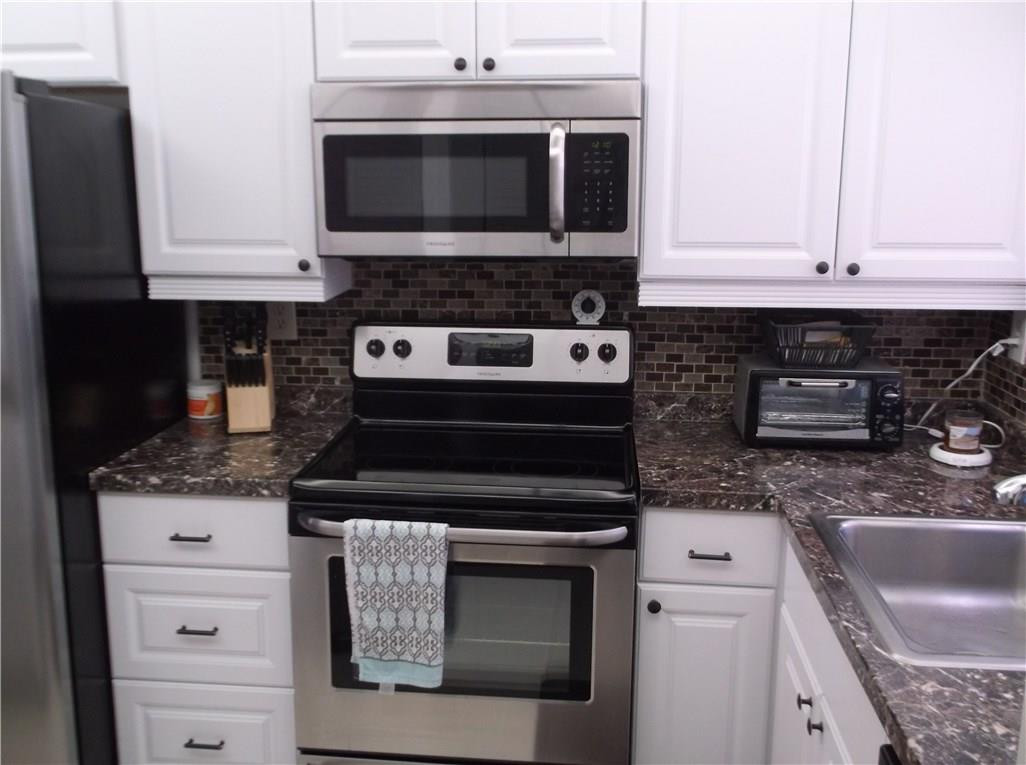 SUNRISE LAKES PHASE 3 - Residential