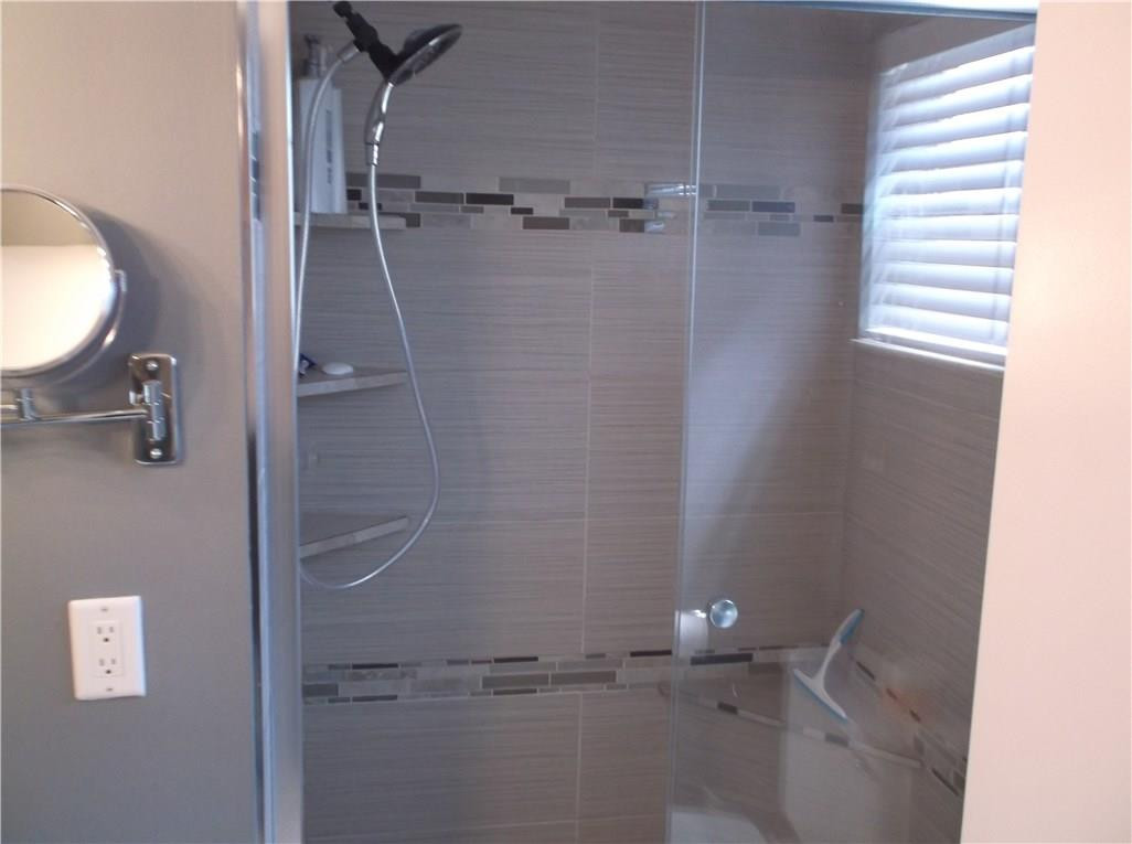 SUNRISE LAKES PHASE 3 - Residential