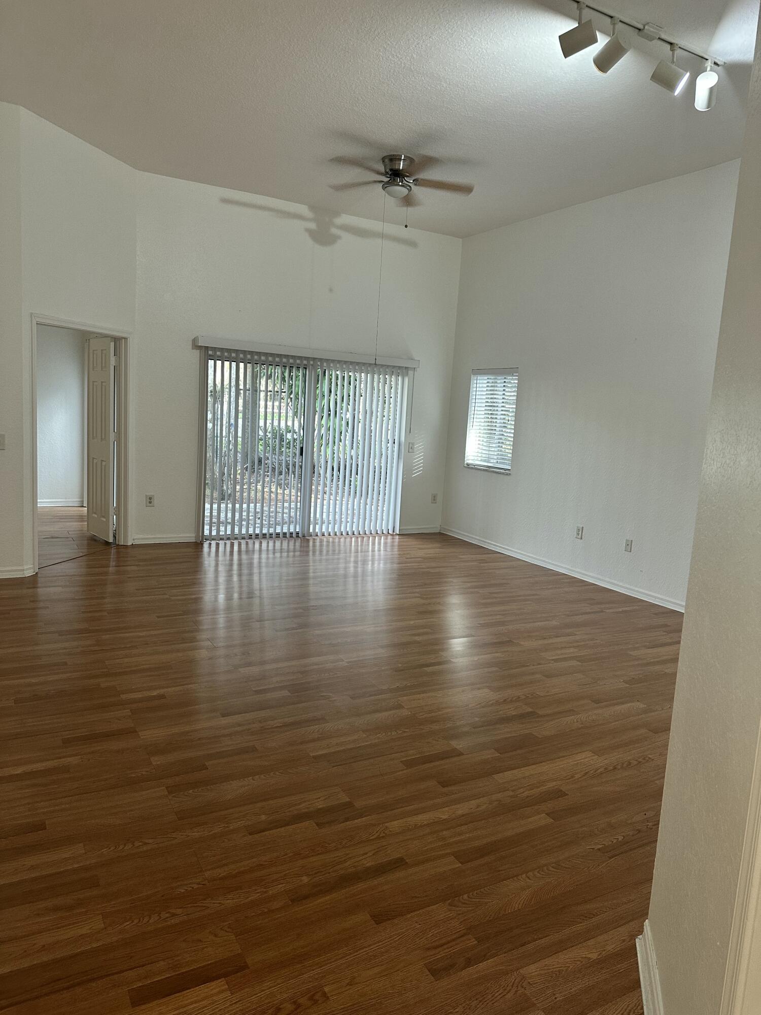 KENSINGTON OF ROYAL PALM BEACH CONDOI - Residential Lease