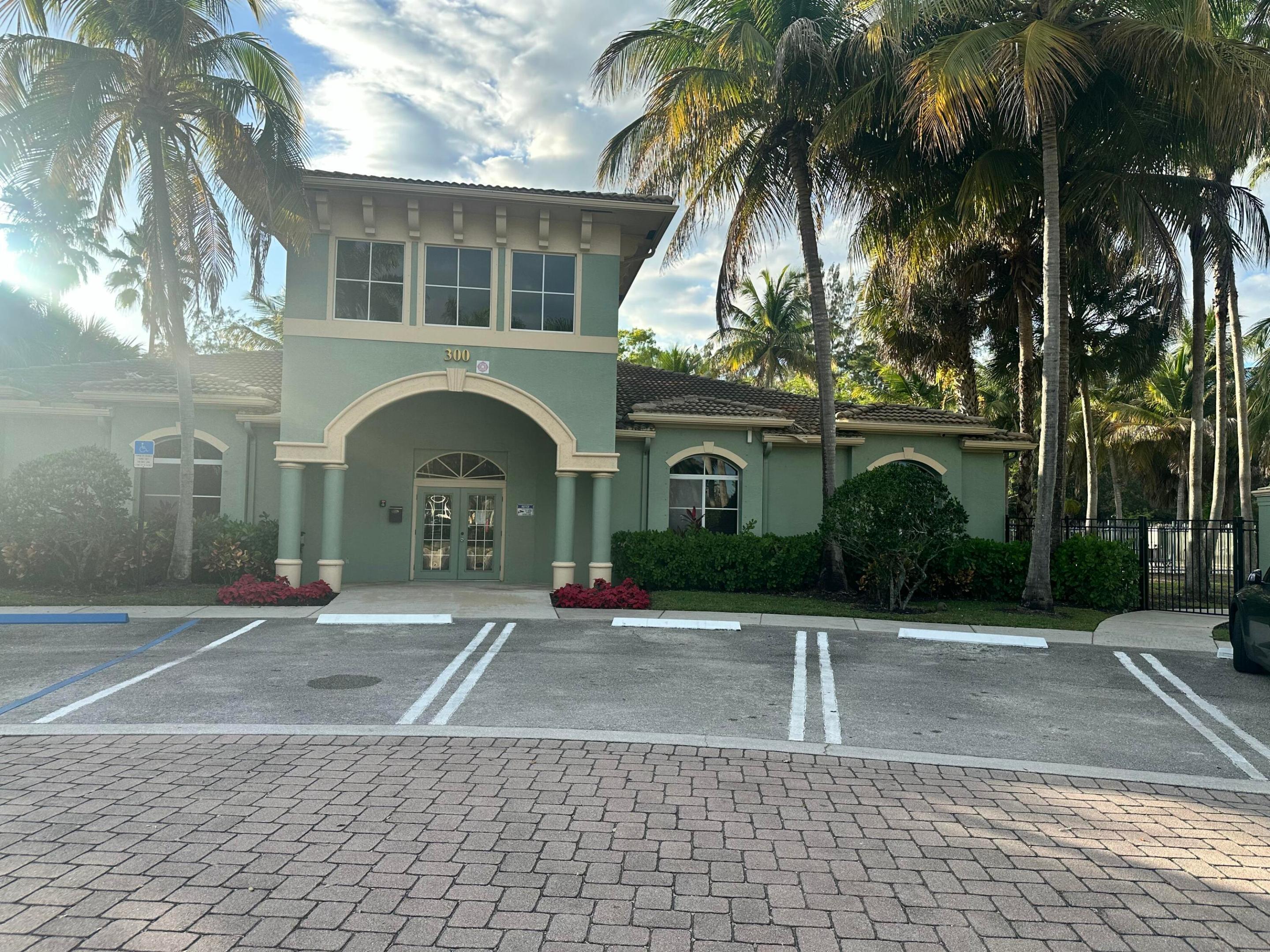 KENSINGTON OF ROYAL PALM BEACH CONDOI - Residential Lease