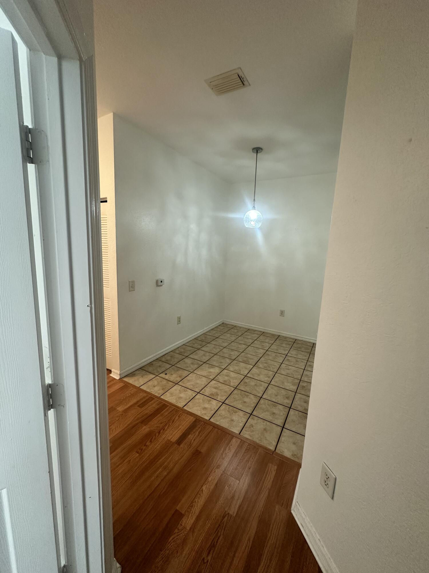 KENSINGTON OF ROYAL PALM BEACH CONDOI - Residential Lease