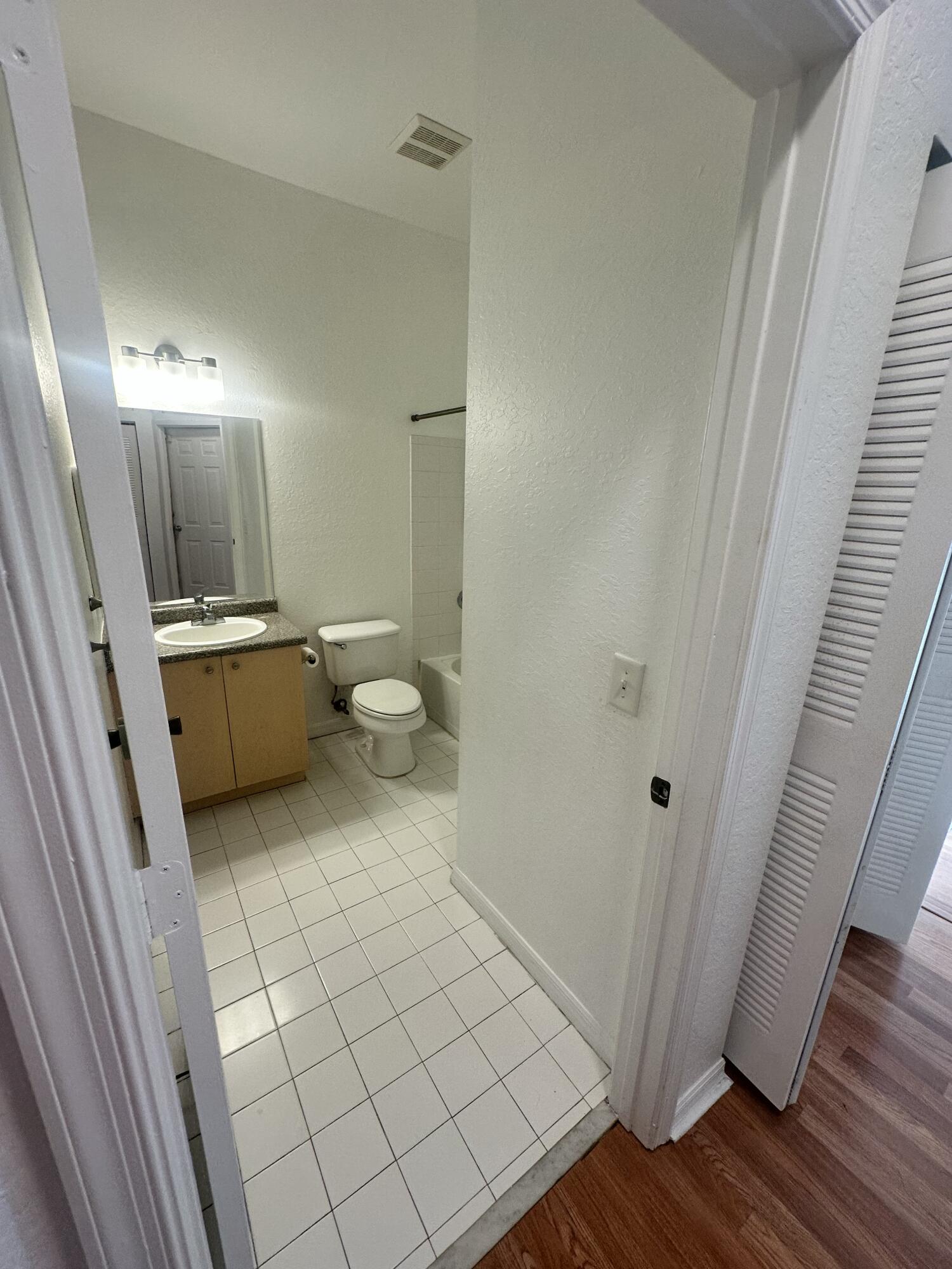 KENSINGTON OF ROYAL PALM BEACH CONDOI - Residential Lease