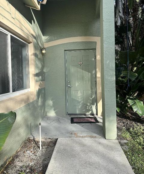 220 Crestwood Circle 106 Royal Palm Beach FL 33411