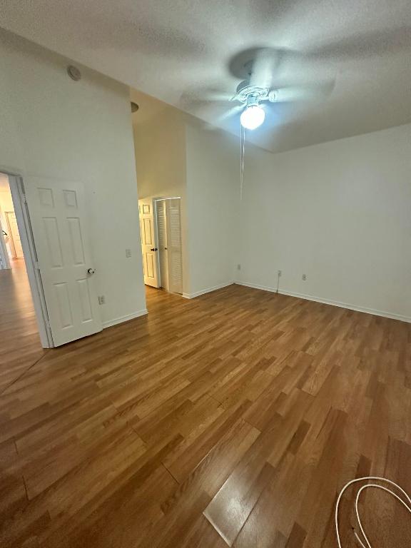 220 Crestwood Circle 106