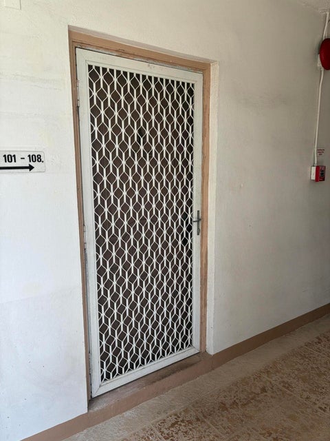 Tiny photo for 3020 NE 16th Avenue #102, Oakland Park, FL 33334 (MLS # B26024666)