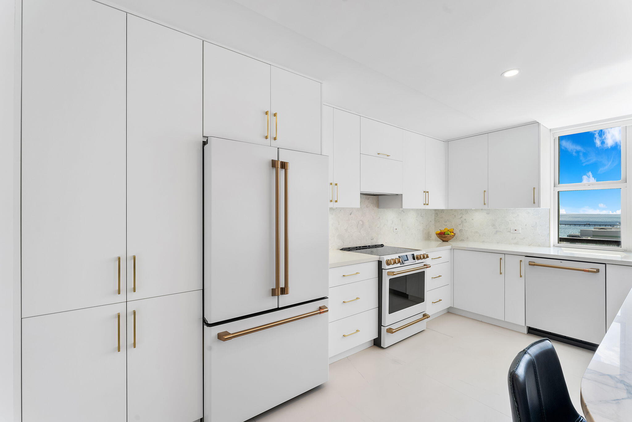 WHITEHALL CONDO - Residential