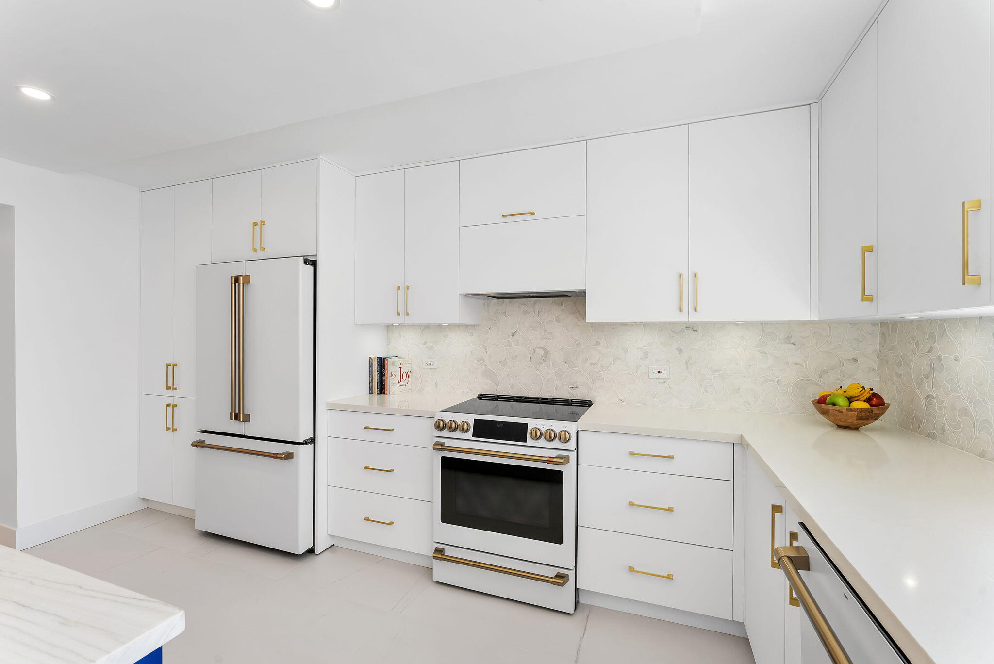 WHITEHALL CONDO - Residential