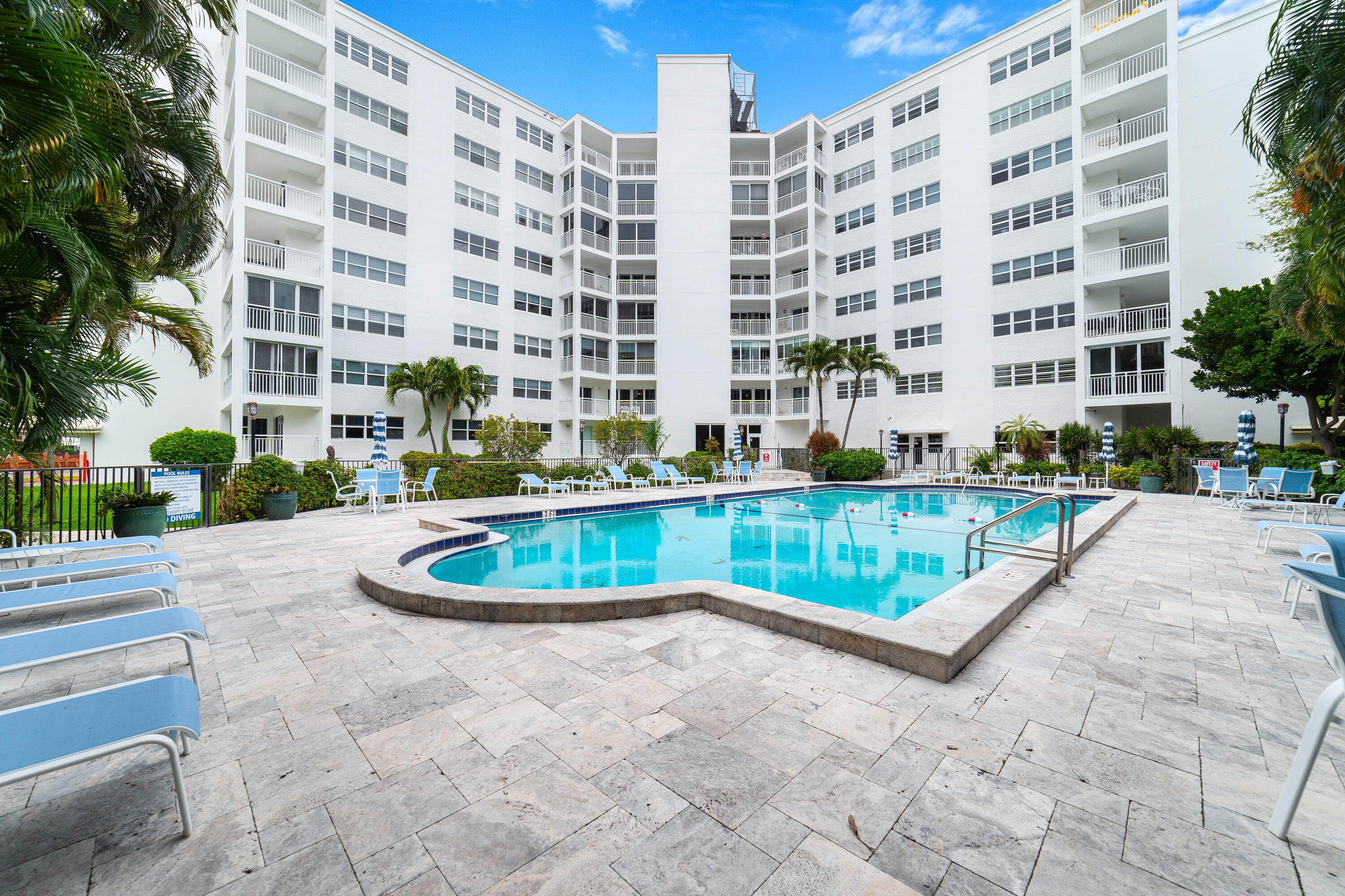 DELRAY SUMMIT CONDO - Residential