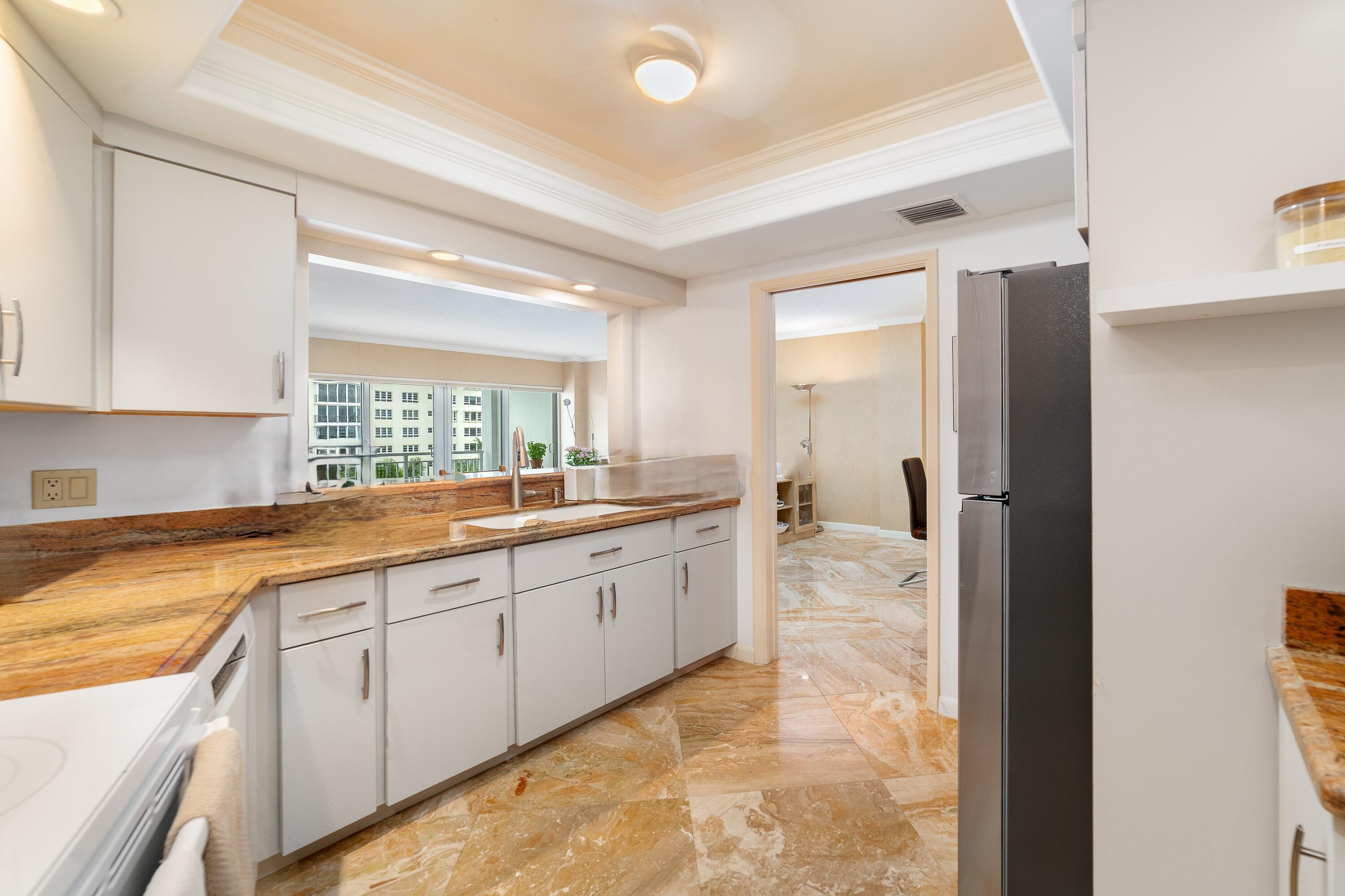 DELRAY SUMMIT CONDO - Residential
