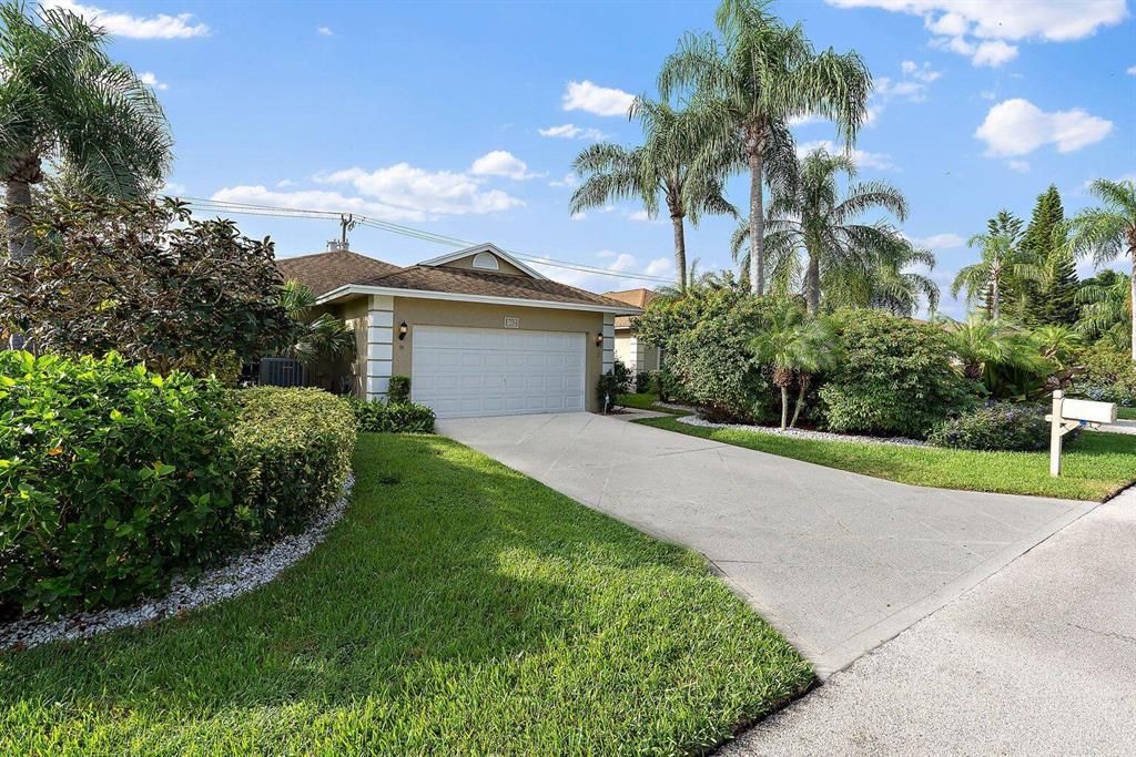 Photo of 162 Sims Creek Lane, Jupiter, FL 33458 (MLS # R10782323)