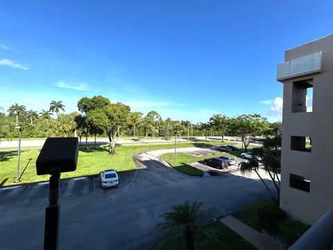 A home in Lake Worth