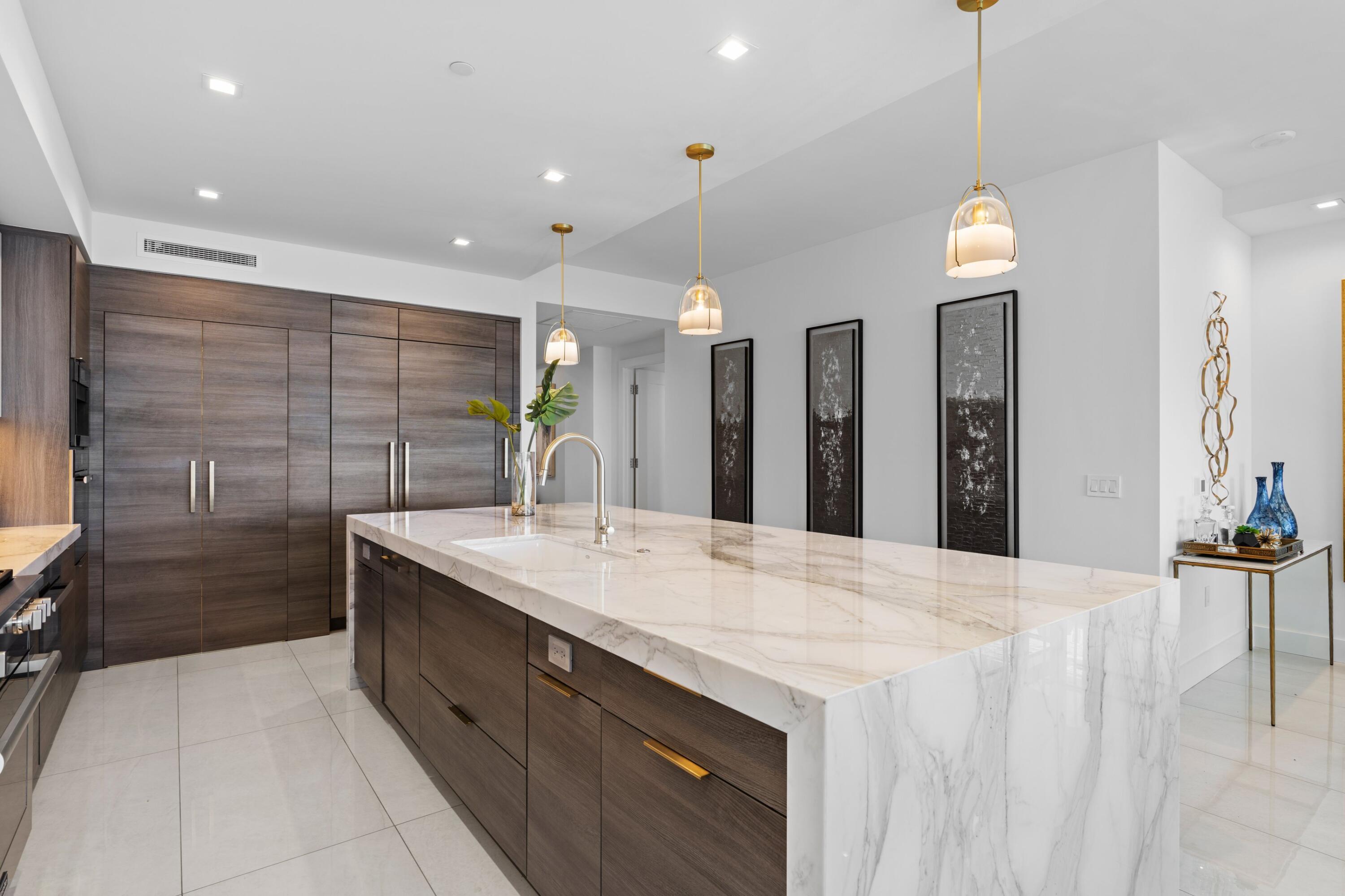 5000 NORTH OCEAN - Residential