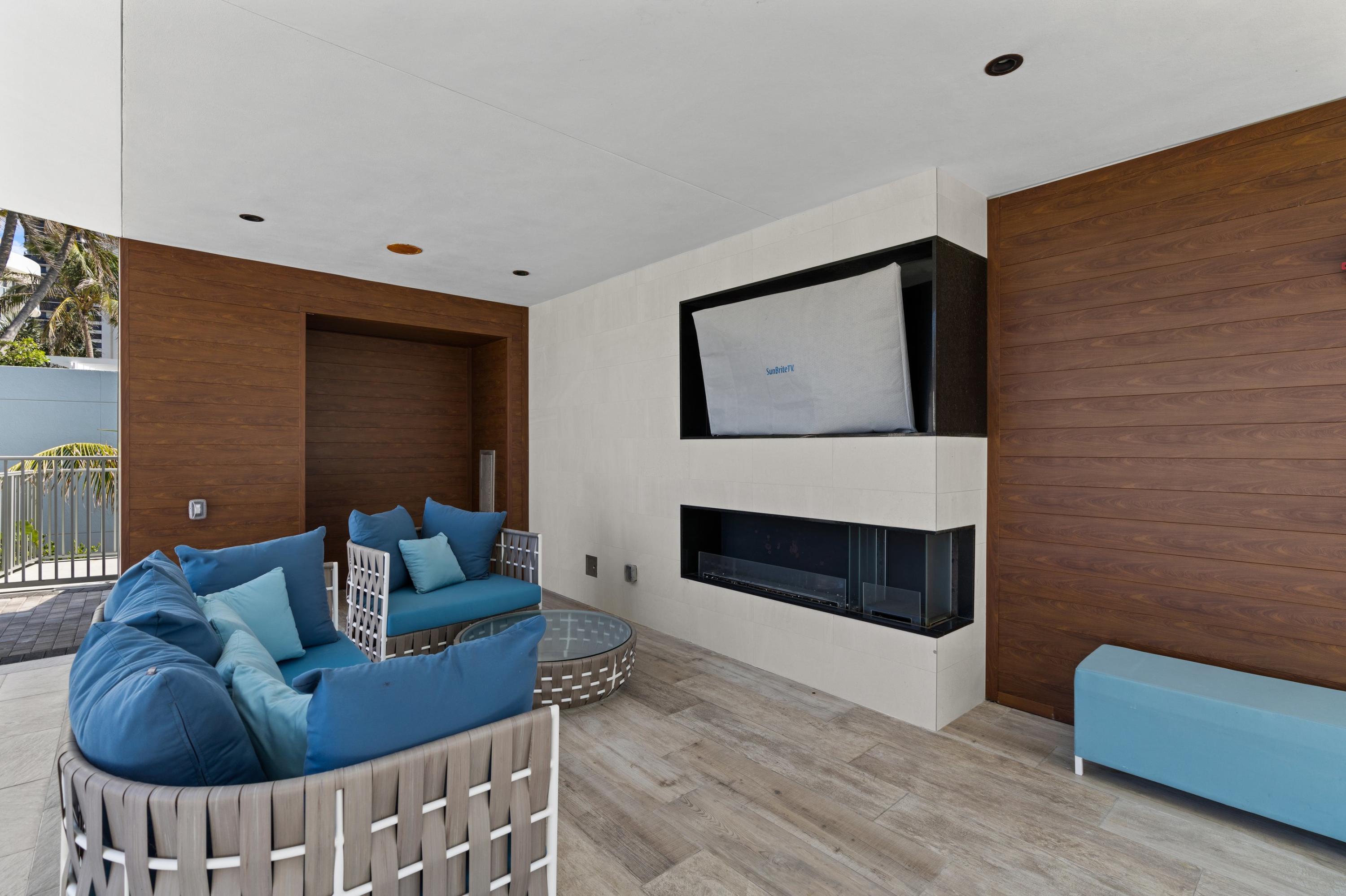 5000 NORTH OCEAN - Residential