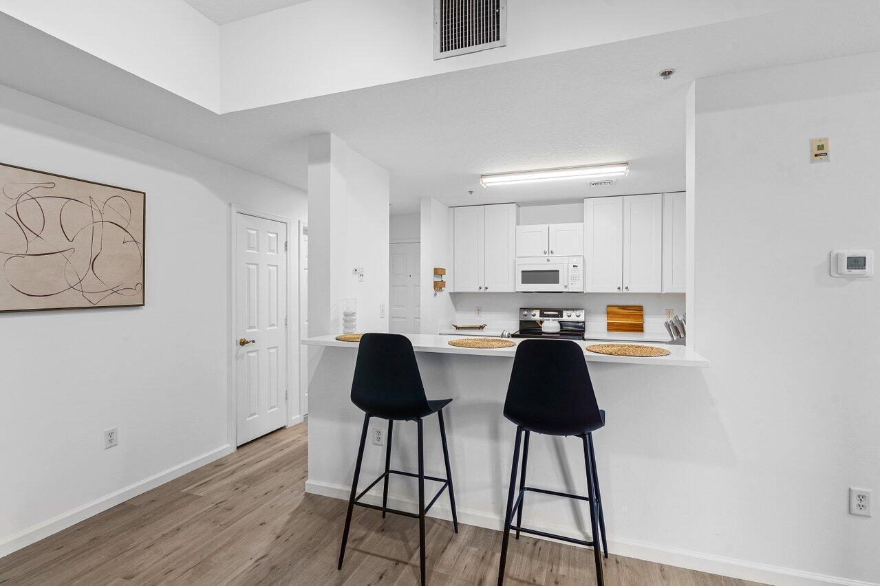 VILLAGE AT ABACOA CONDO - Residential