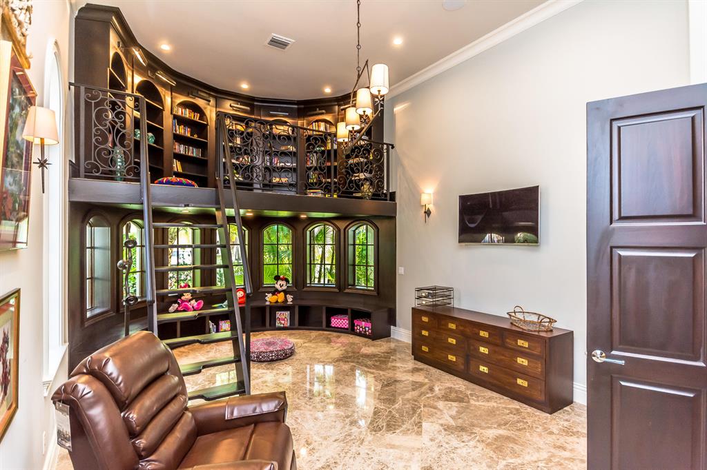 LIGHTHOUSE POINT 3RD SEC - Residential