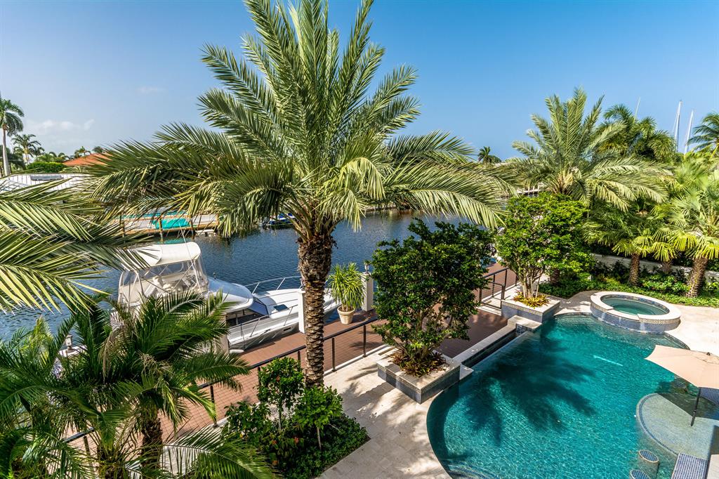 LIGHTHOUSE POINT 3RD SEC - Residential