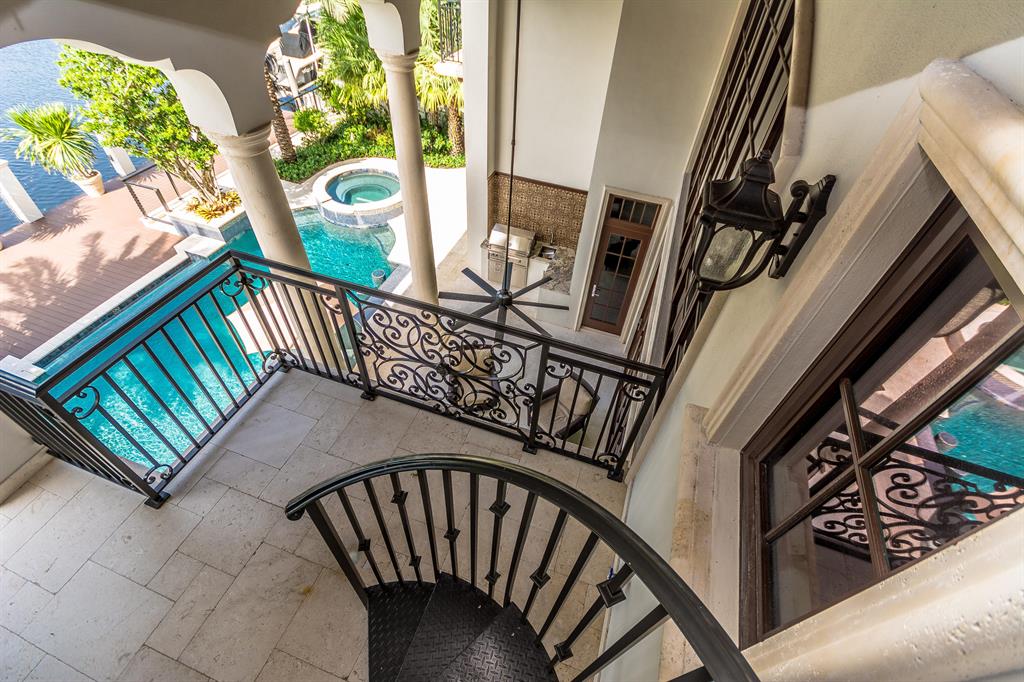 LIGHTHOUSE POINT 3RD SEC - Residential