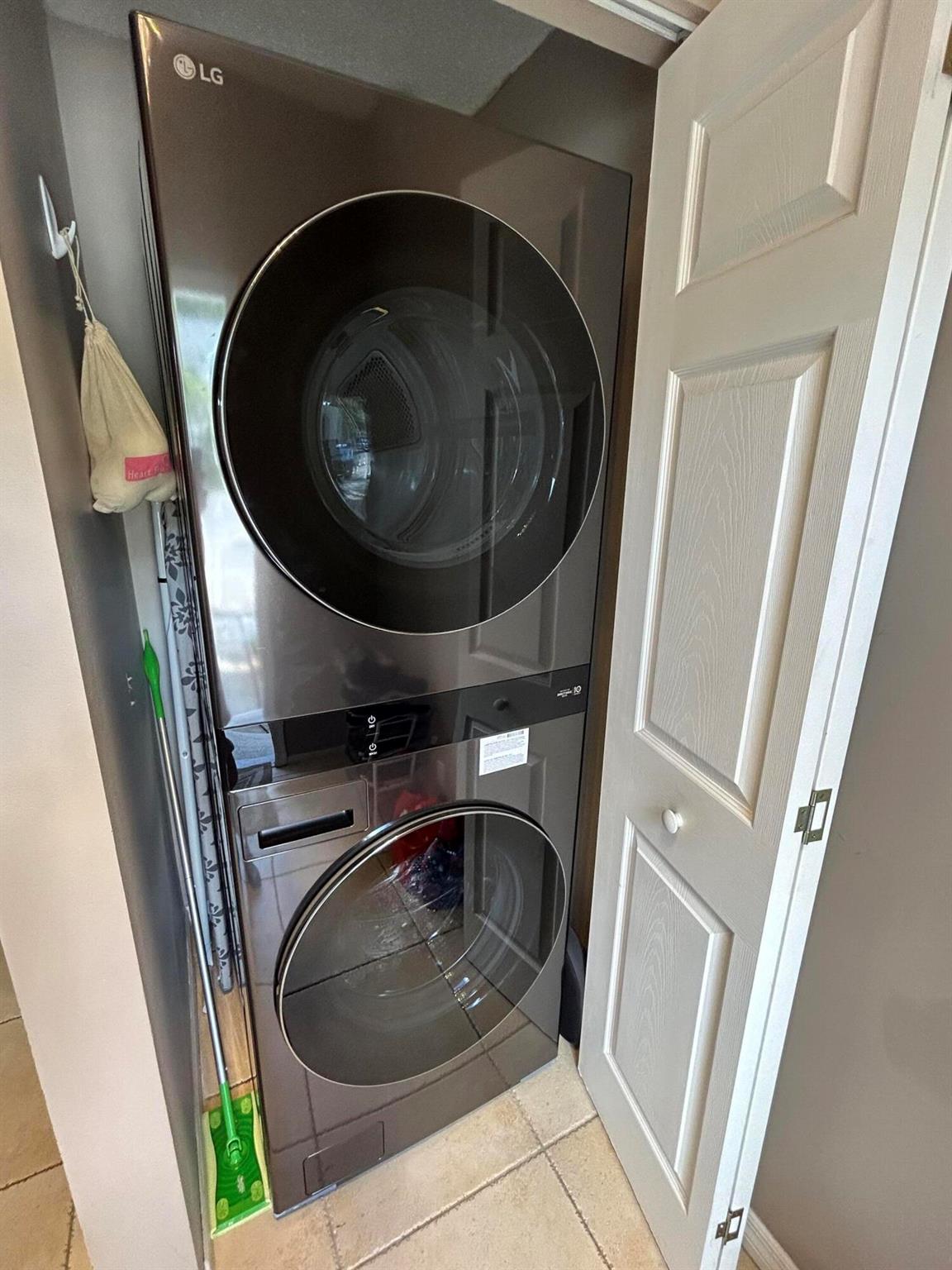 FIESTA CONDOMINIUMS INFAN - Residential Lease