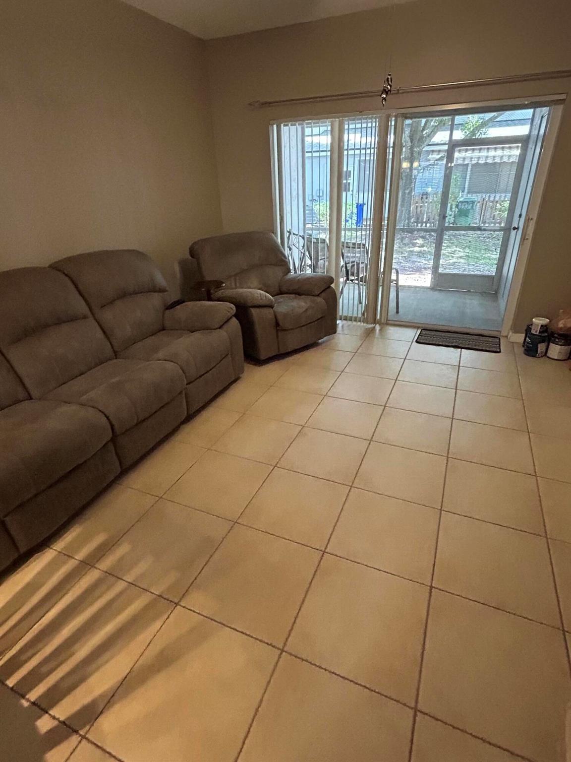 FIESTA CONDOMINIUMS INFAN - Residential Lease