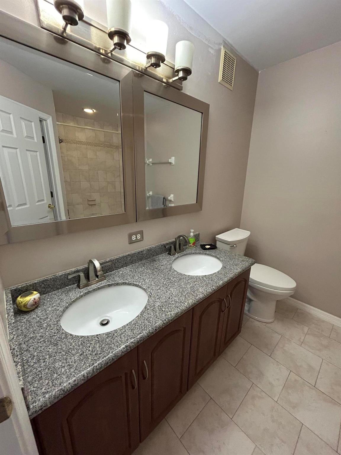 FIESTA CONDOMINIUMS INFAN - Residential Lease