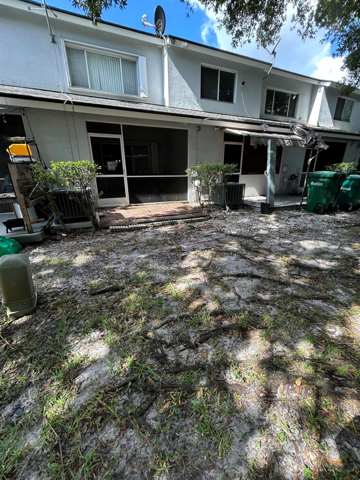 FIESTA CONDOMINIUMS INFAN - Residential Lease