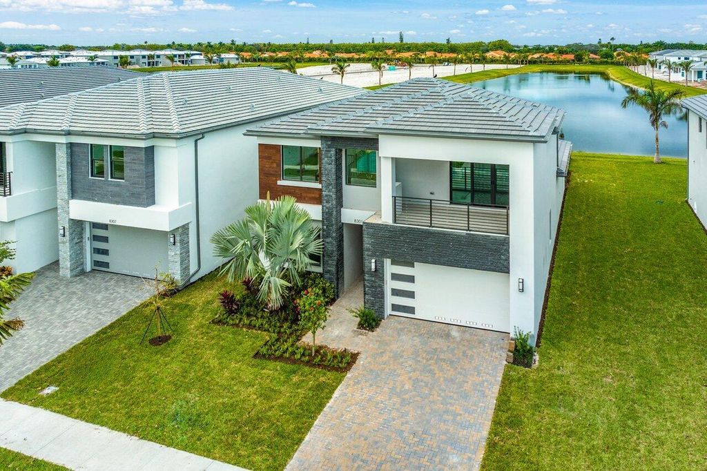 Photo of 8301 Crystal Downs Avenue, Boca Raton, FL 33434 (MLS # R10976245)