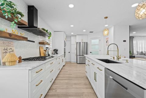 581 SE 5th Avenue Pompano Beach FL 33060