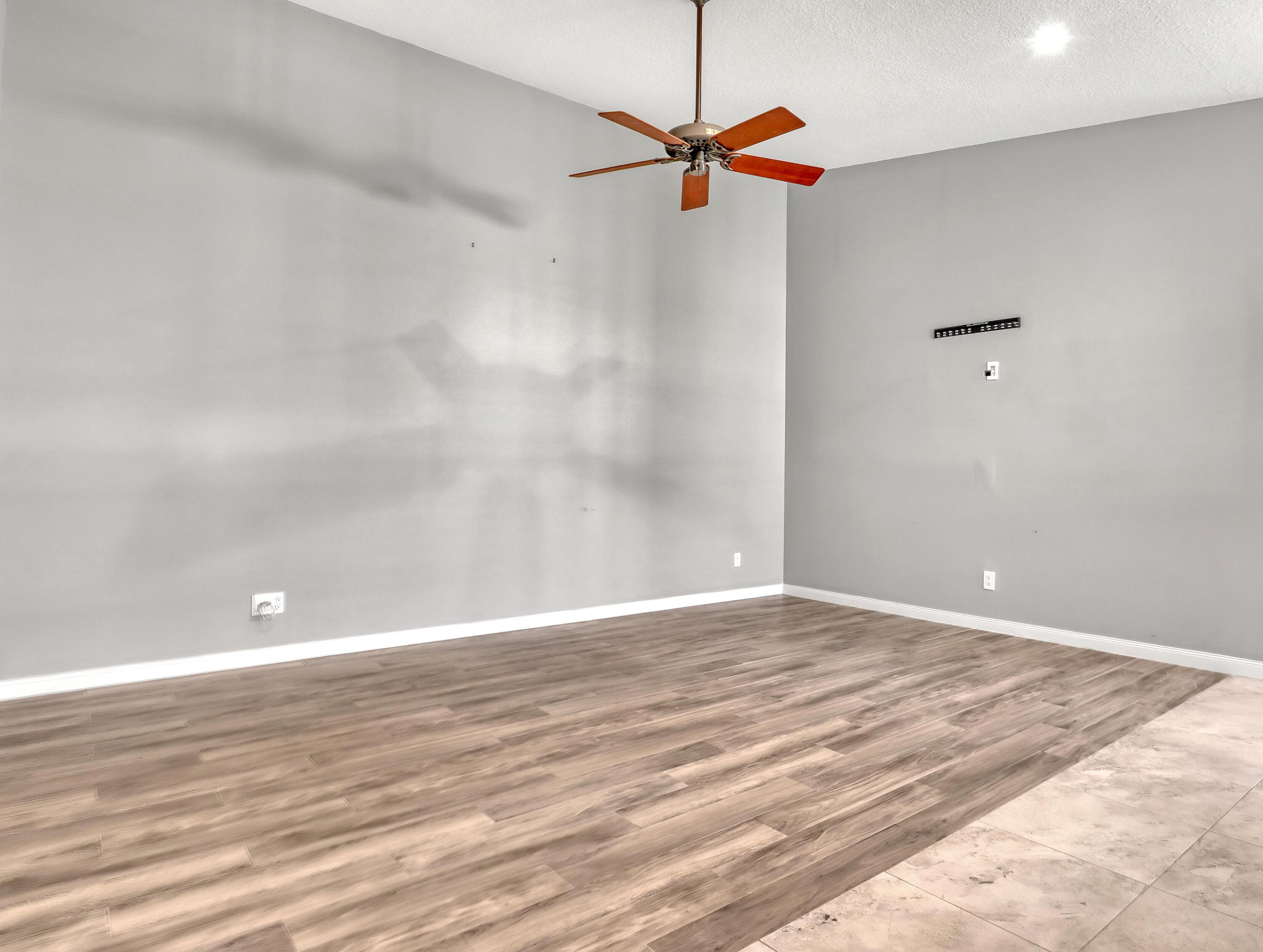 5011 Magnolia Bay Circle