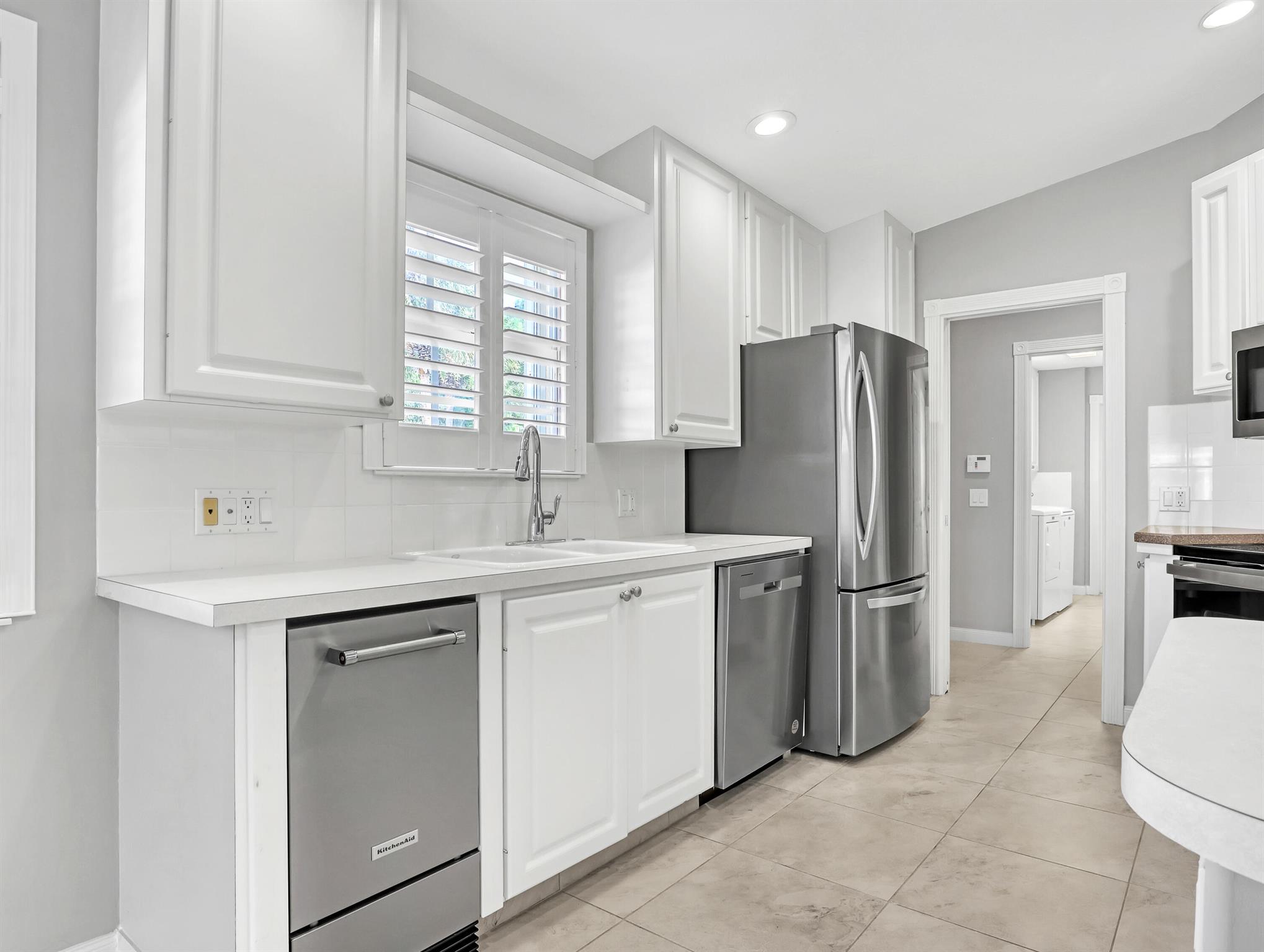 MAGNOLIA BAY - Residential