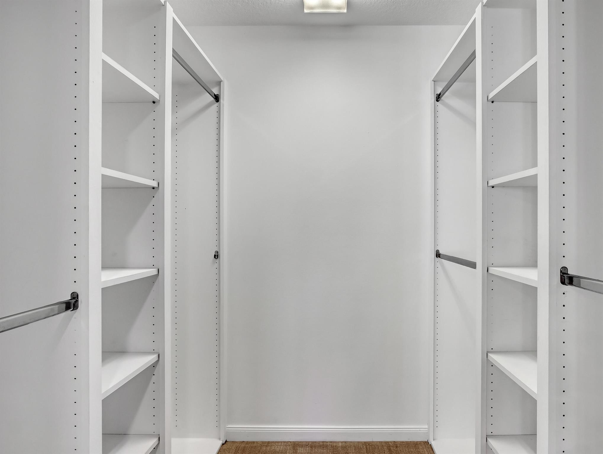 MAGNOLIA BAY - Residential