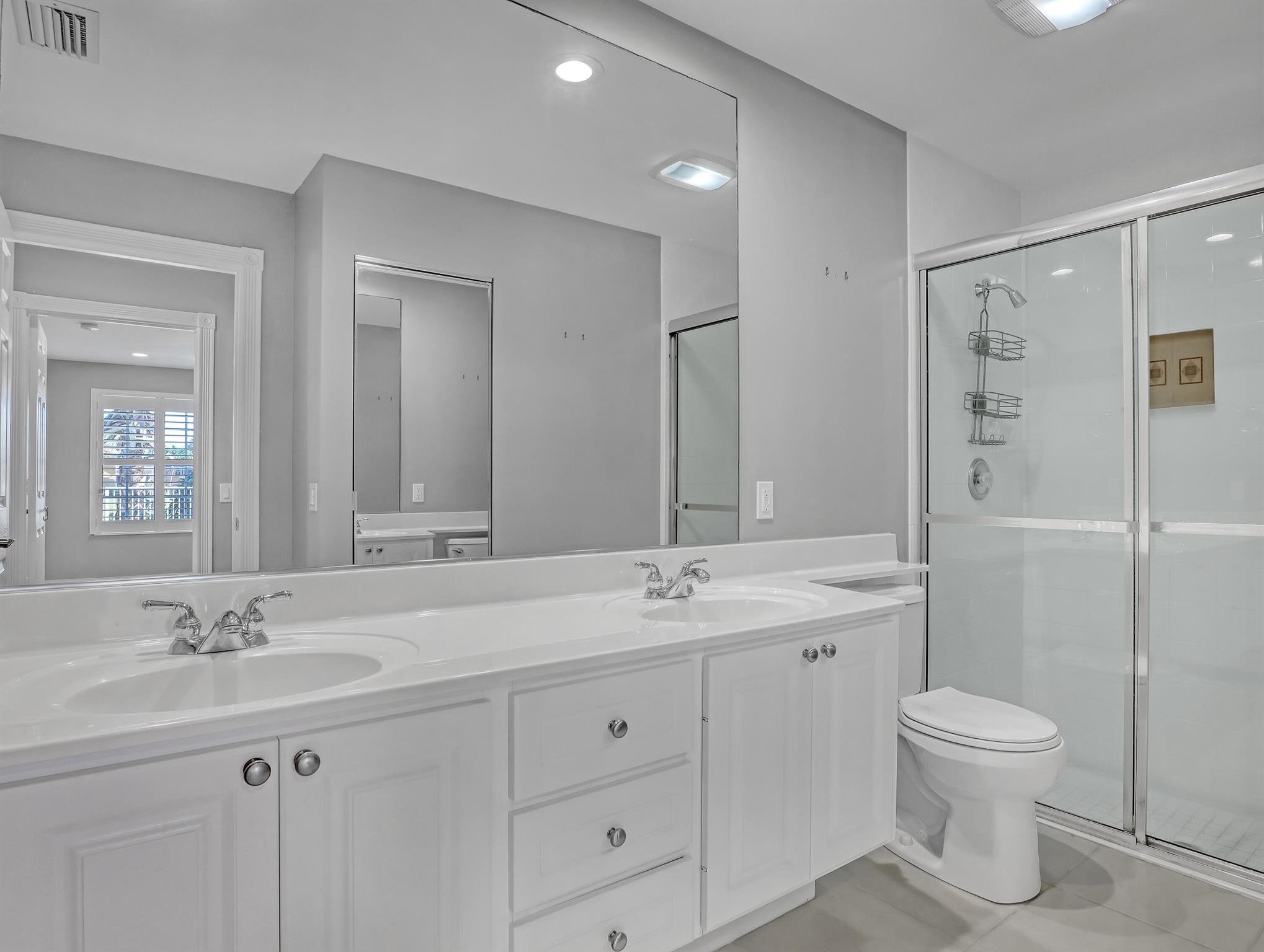 MAGNOLIA BAY - Residential