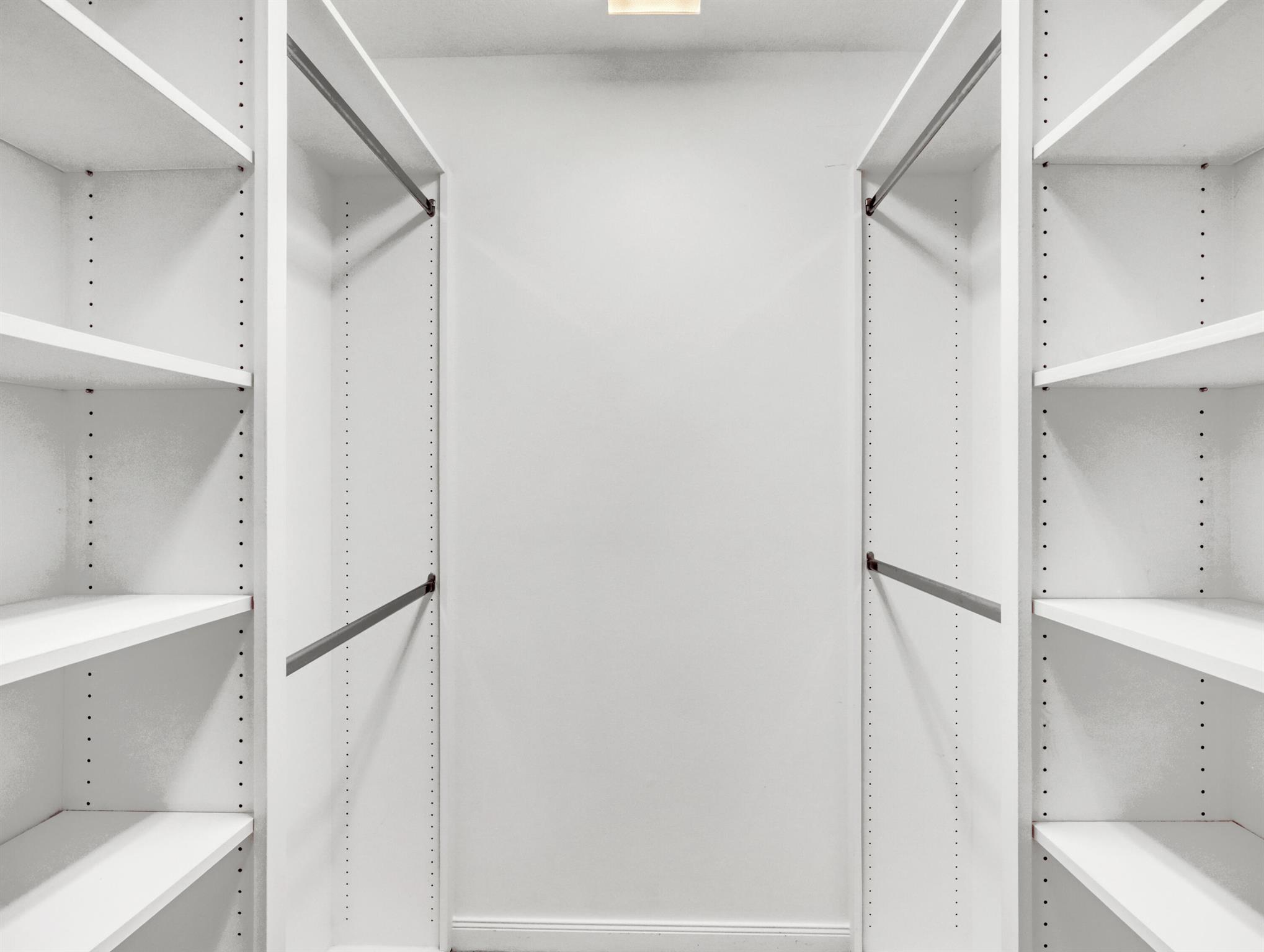 MAGNOLIA BAY - Residential