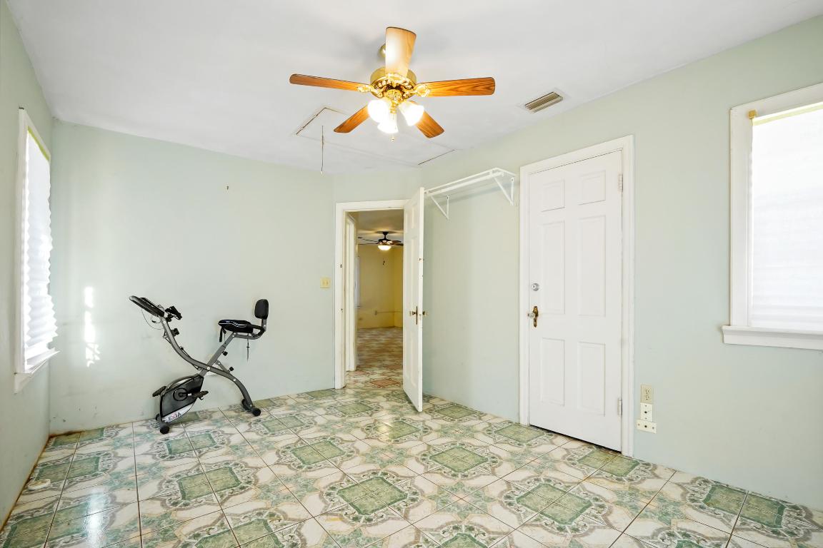 LAKEWOOD GARDENS - Residential