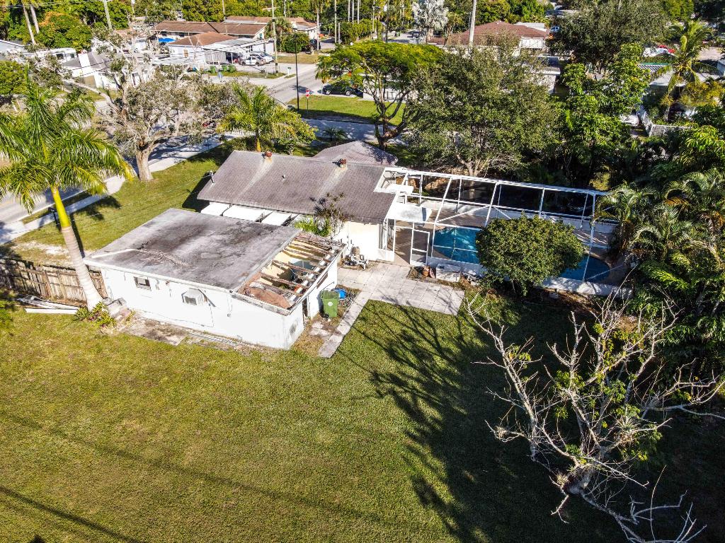 LAKEWOOD GARDENS - Residential