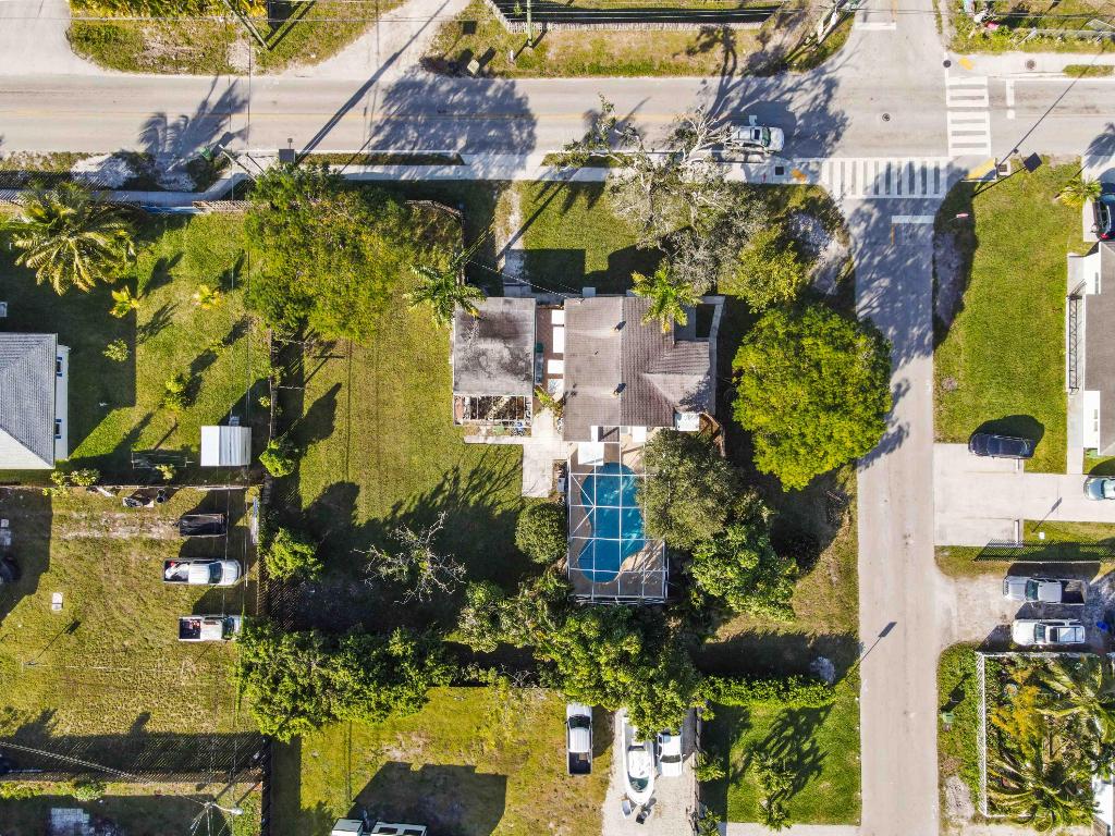 LAKEWOOD GARDENS - Residential