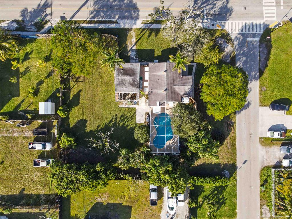 LAKEWOOD GARDENS - Residential