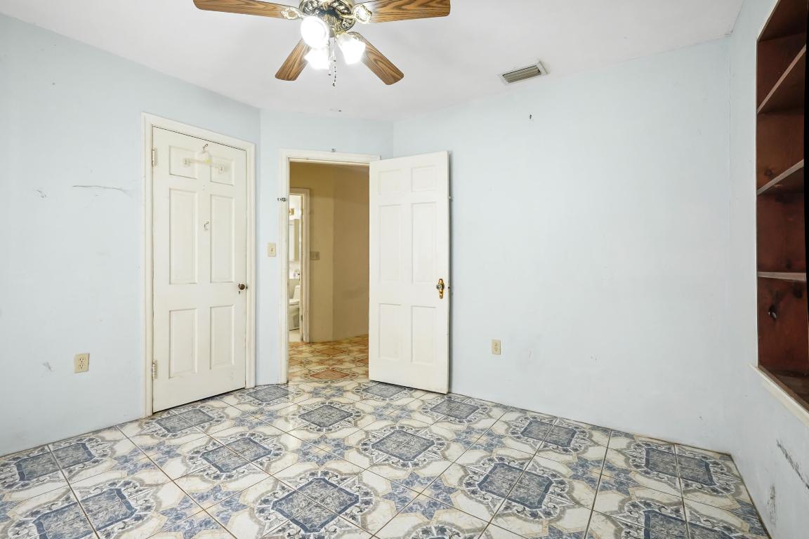 LAKEWOOD GARDENS - Residential