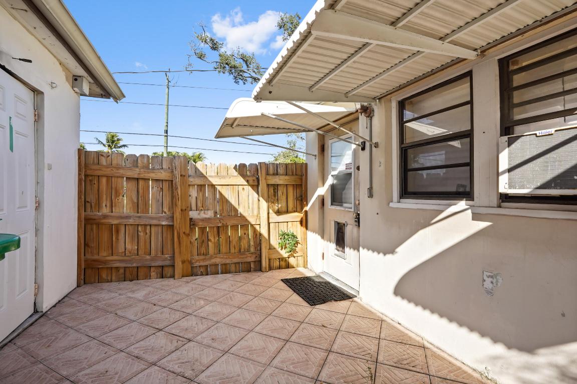 LAKEWOOD GARDENS - Residential