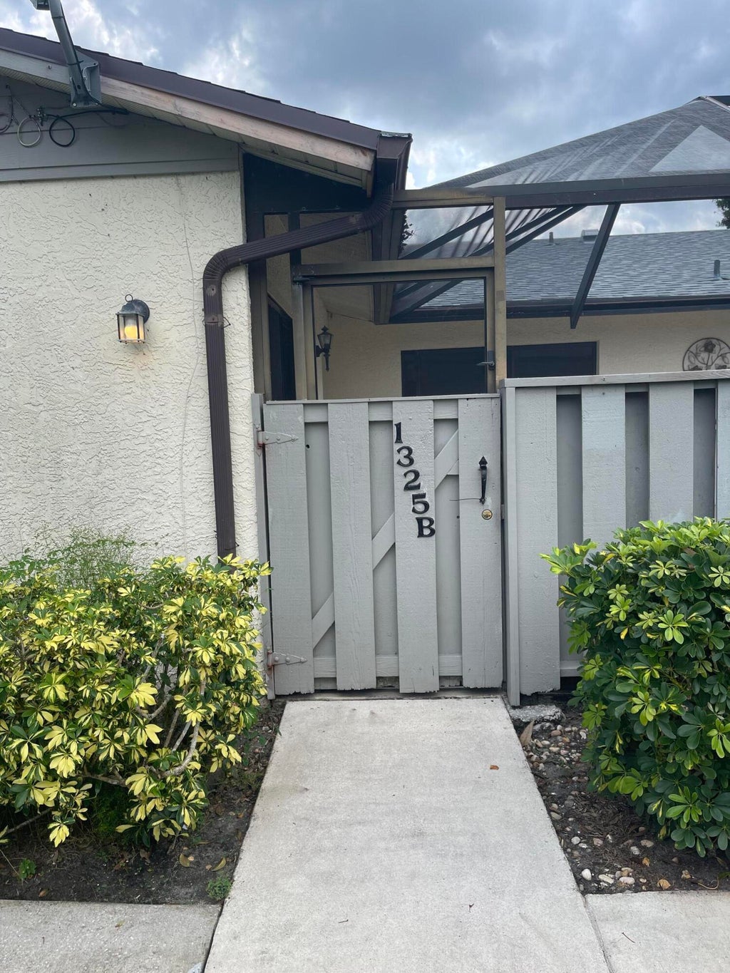 Photo of 1325 Peppertree Trail #B, Fort Pierce, FL 34950 (MLS # R11021046)