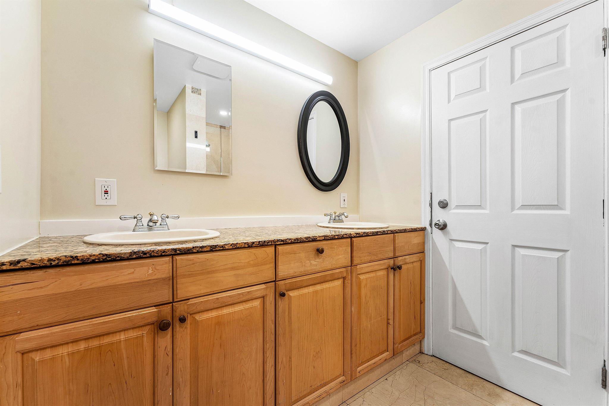 S/D 28-45-43 - Residential