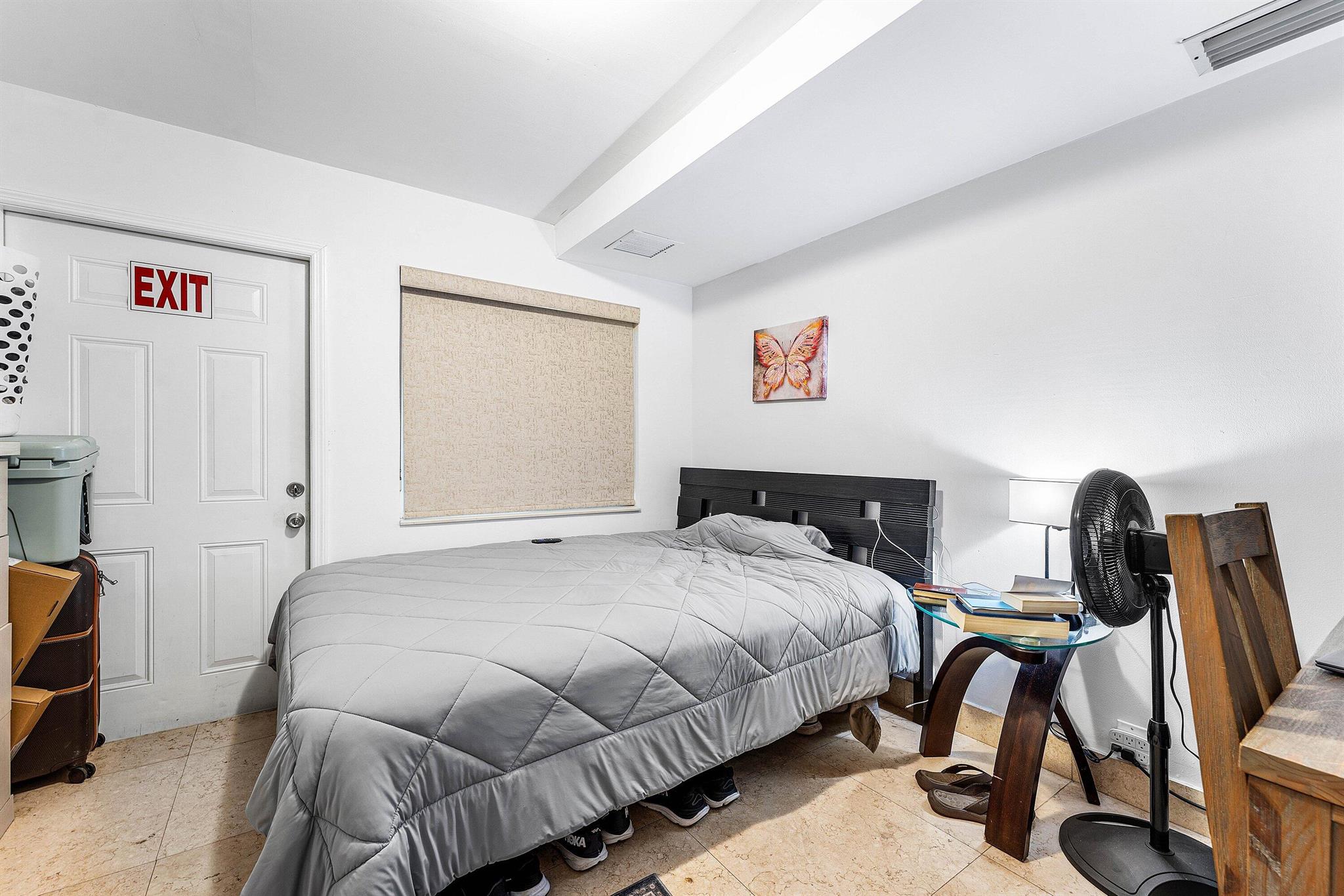 S/D 28-45-43 - Residential