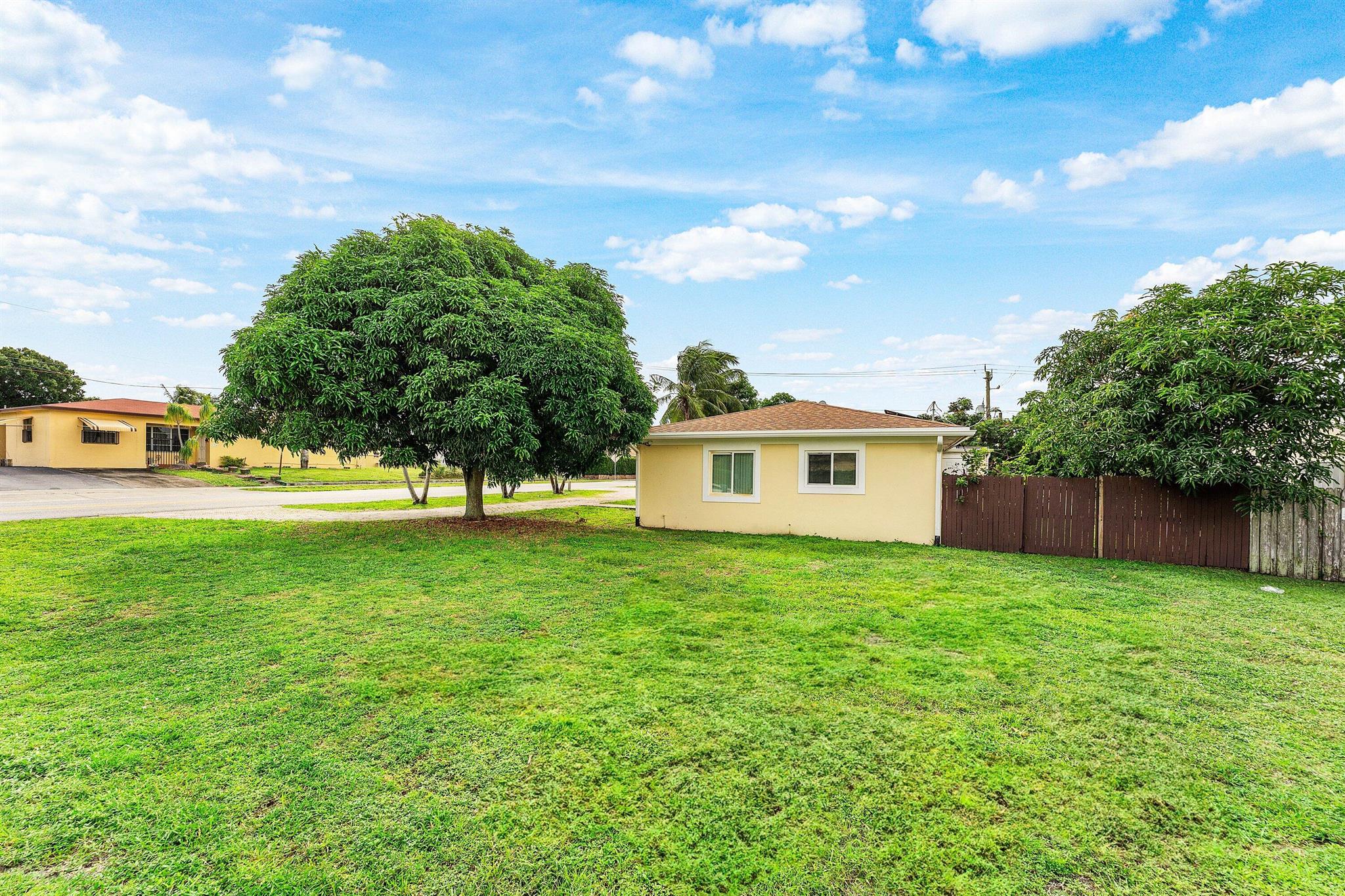 S/D 28-45-43 - Residential