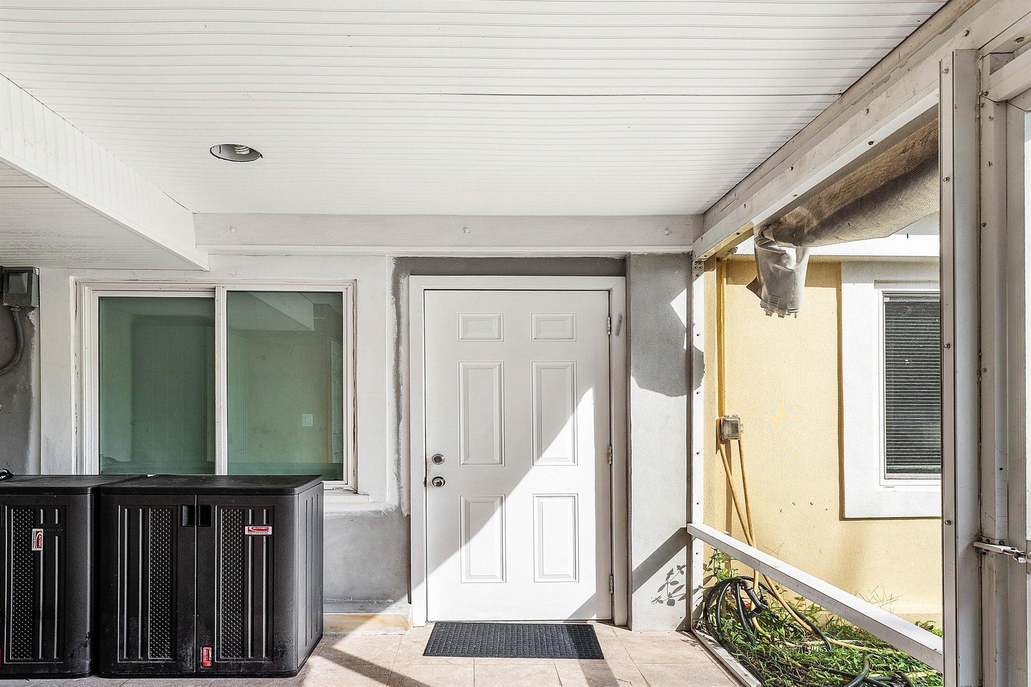 S/D 28-45-43 - Residential