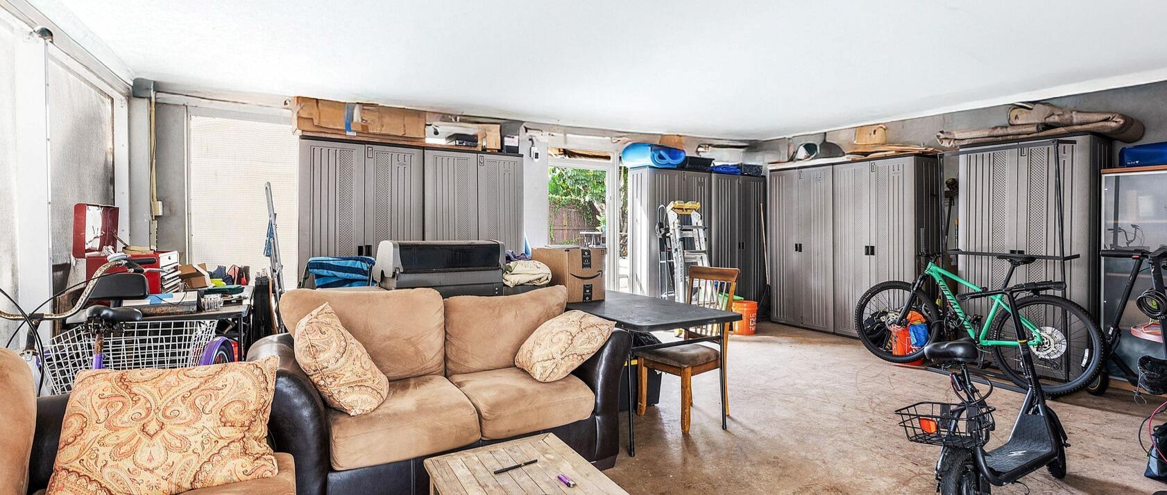 S/D 28-45-43 - Residential