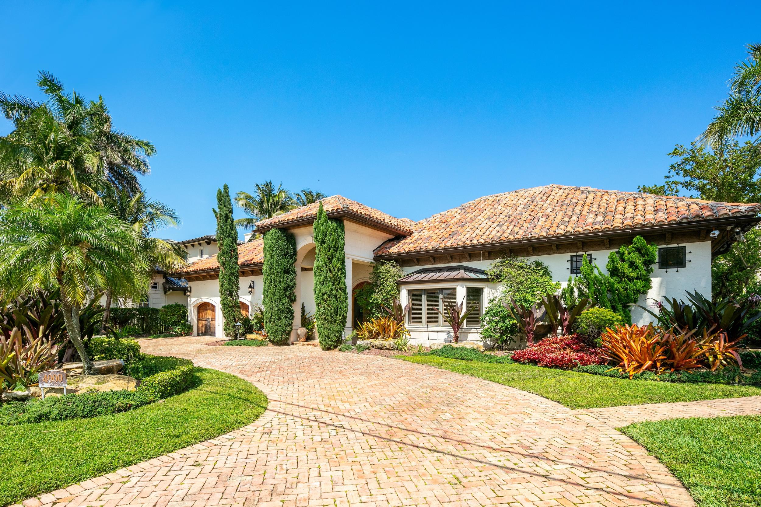 VENETIAN ISLES 2ND SEC - Residential