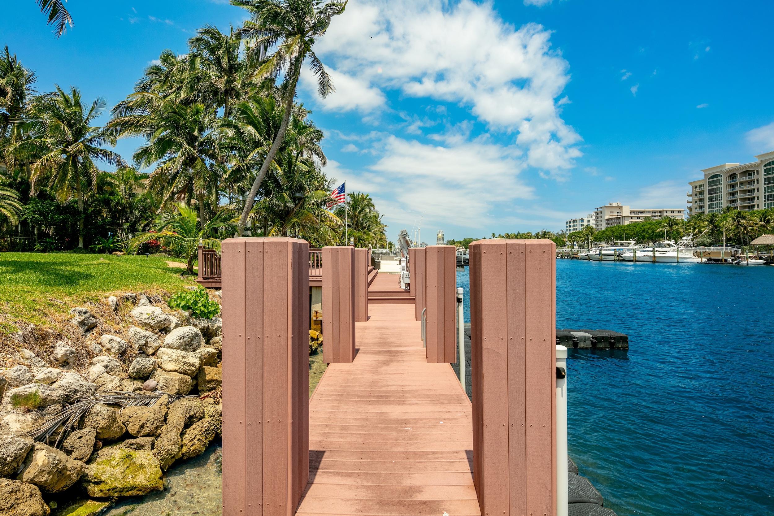 VENETIAN ISLES 2ND SEC - Residential