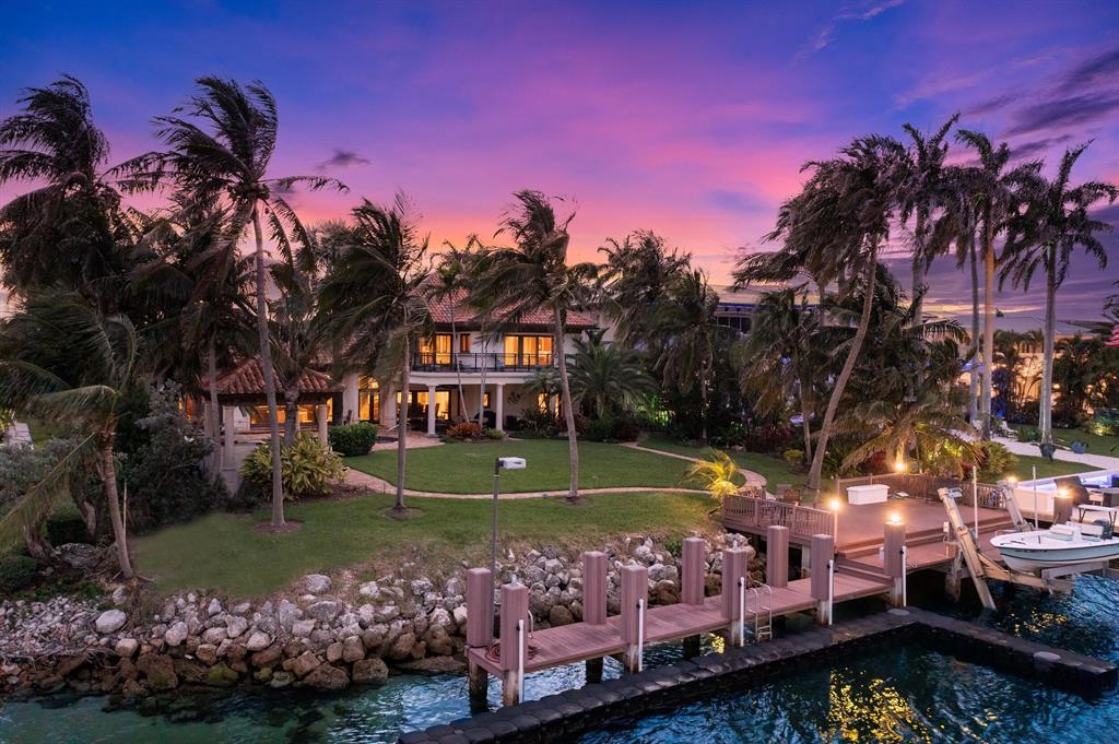 VENETIAN ISLES 2ND SEC - Residential